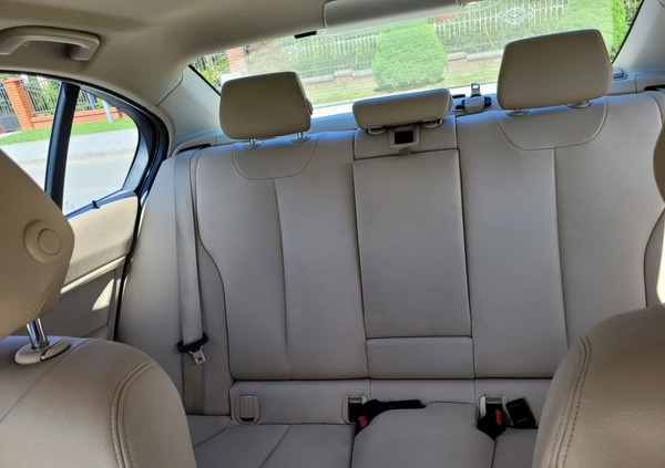 BMW Seria 3 cena 53000 przebieg: 296564, rok produkcji 2013 z Bełchatów małe 154